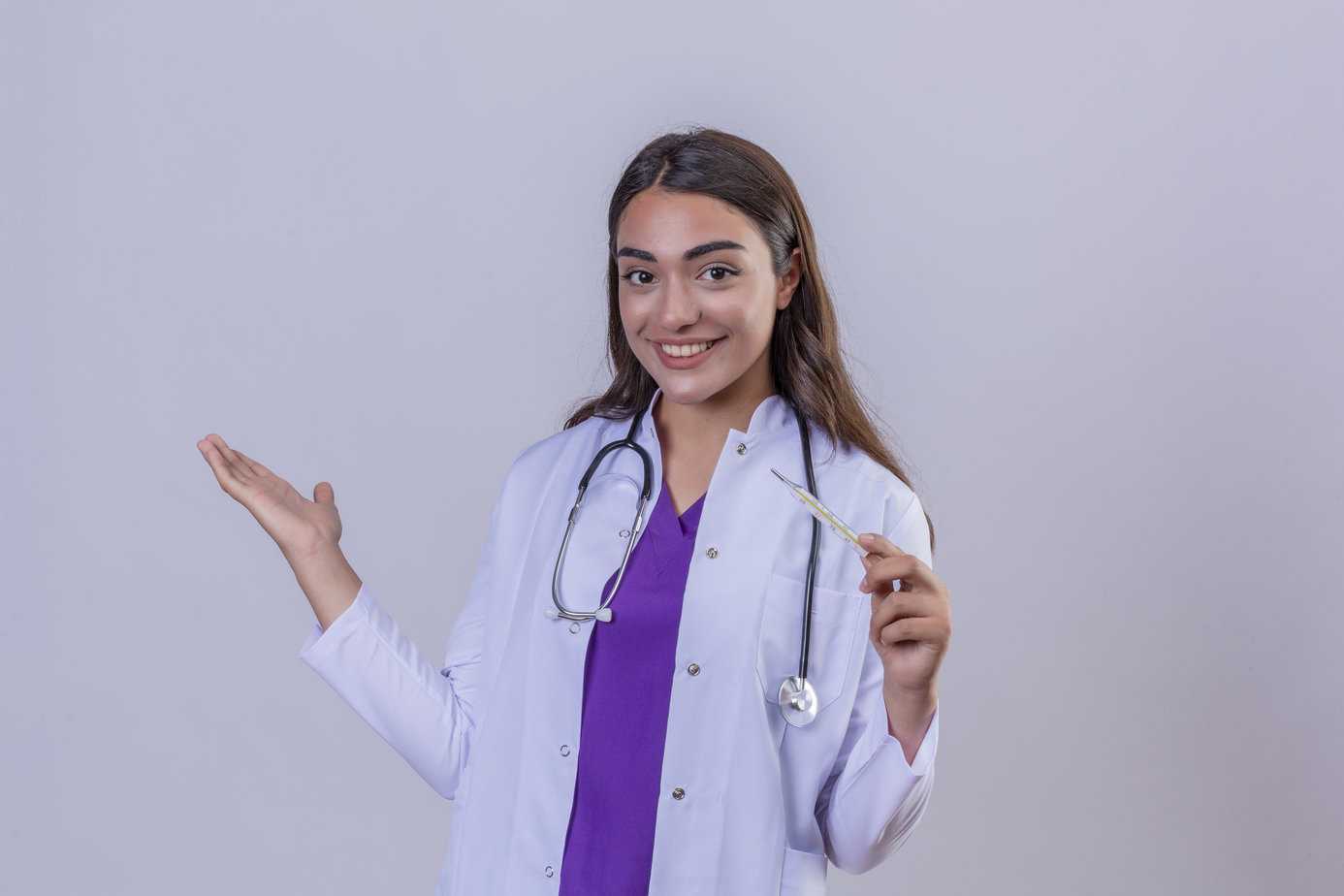 what does an integrative medicine doctor do
