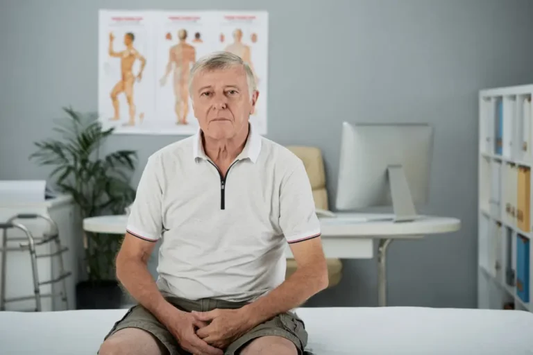 How to Prevent Urinary Tract Infection in the Elderly