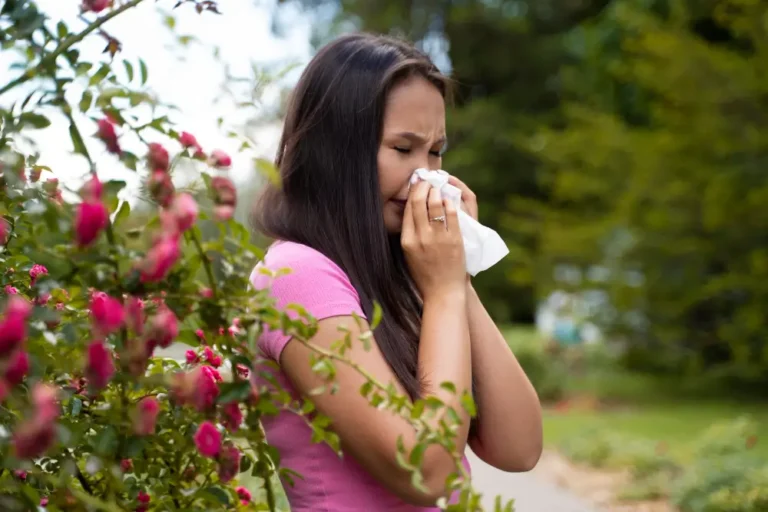 How Long Do Spring Allergies Last? Timeline